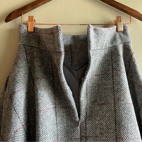 Chicwish wool blend A-line vintage style fall skirt - Picture 5 of 9